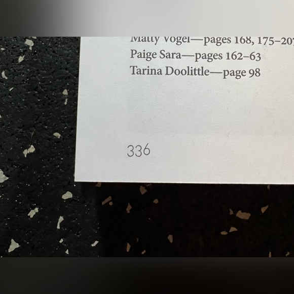 BILLIE EILISH BOOK - Picture 10 of 10